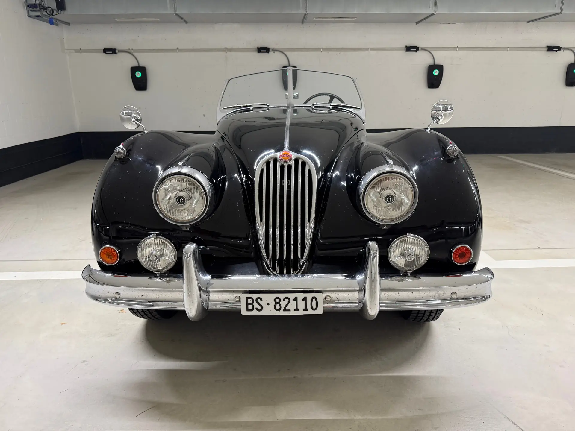 Jaguar XK140 OTS SE 1954 — Cabriolet britannique légendaire, Matching Numbers