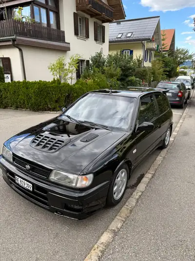 Nissan Sunny GTi-R 1992 — Sportive légendaire, 220 ch, 3 portes mythiques — côté