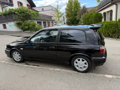 Nissan Sunny GTi-R 1992 — Sportive légendaire, 220 ch, 3 portes mythiques — intérieur