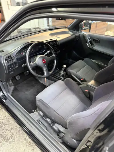 Nissan Sunny GTi-R 1992 — Sportive légendaire, 220 ch, 3 portes mythiques — tableau de bord