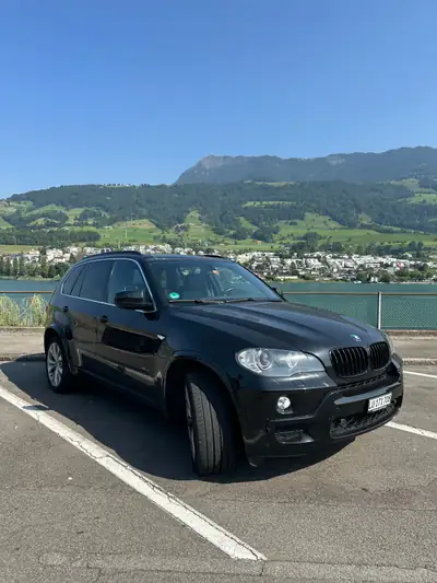 BMW X5 xDrive 30i — SUV premium avec pack M Confort et toit panoramique — Miniatura 12