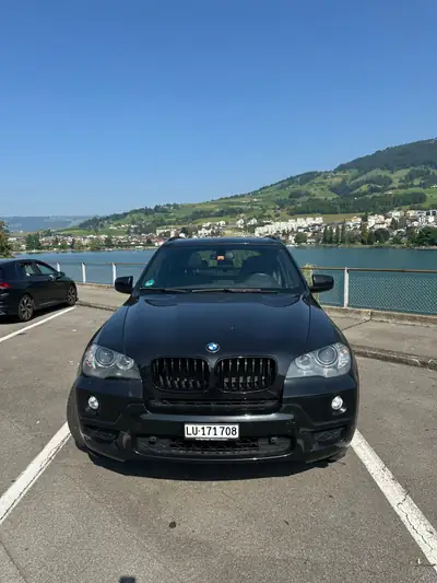BMW X5 xDrive 30i — SUV premium avec pack M Confort et toit panoramique — Miniatura 13