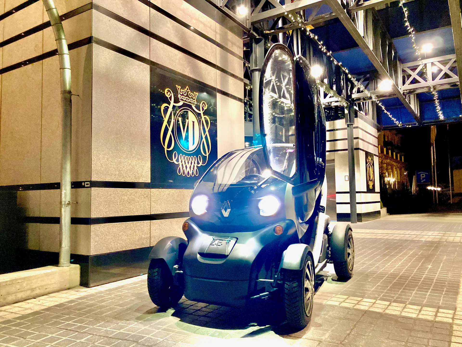 Renault Twizy Z.E. Technic — Citadine électrique compacte, batterie incluse — vista esterna