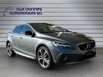 Volvo V40 Cross Country T4 AWD — Polyvalence suédoise, traction intégrale et entretien à jour — arrière