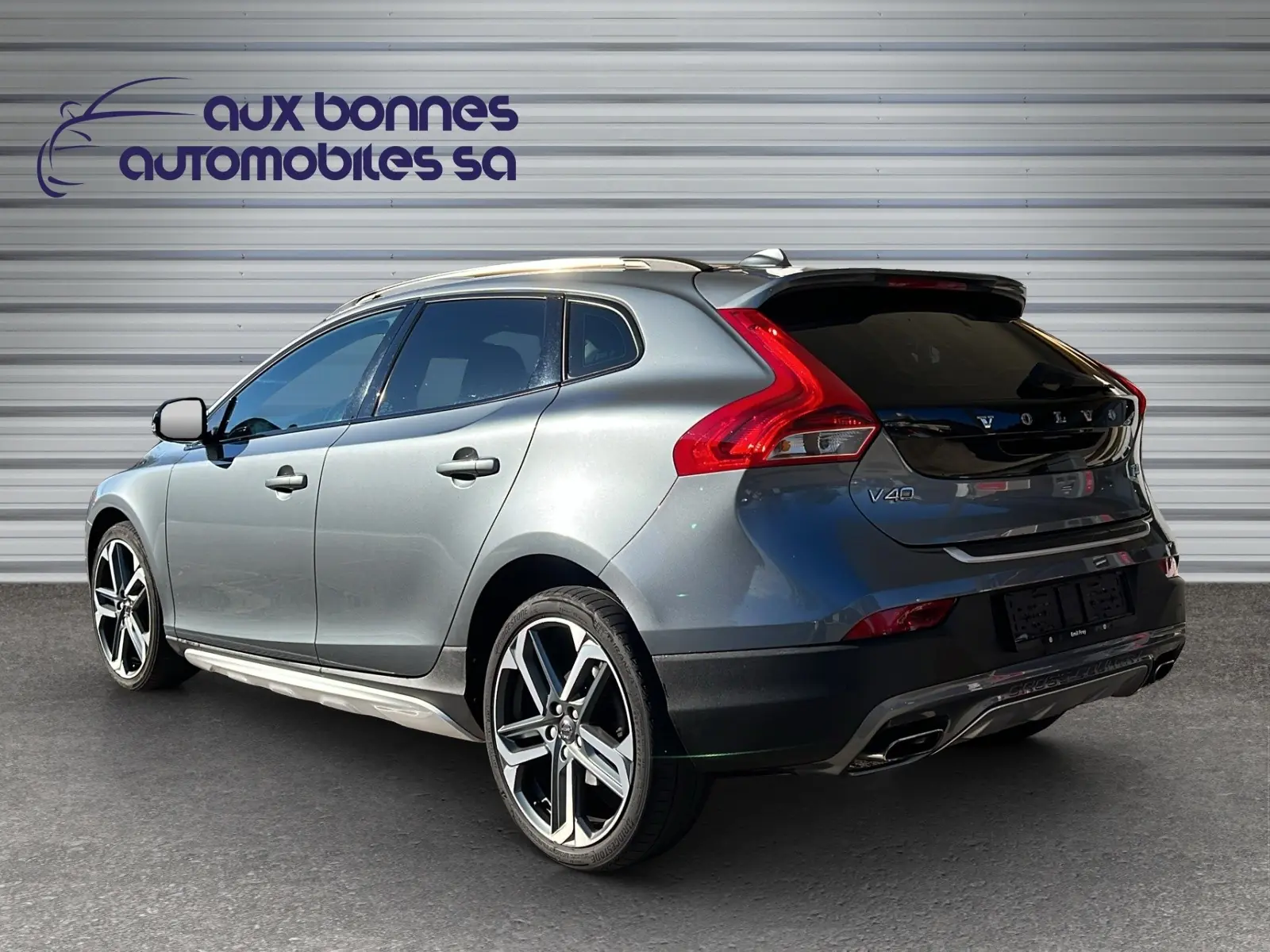 Volvo V40 2017 occasion Aubonne — 2