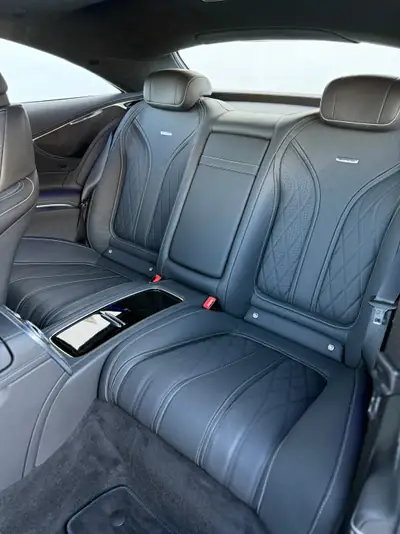 Mercedes-Benz S 63 AMG Coupé 4Matic — Sportivité extrême, 88 900 km seulement — Thumbnail 22