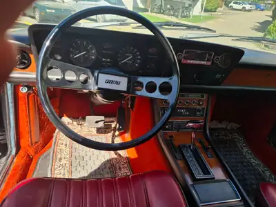 FIAT 130 Coupé 1975 — Chef-d'œuvre italien, moteur V6 165 ch, 85'000 km — détail