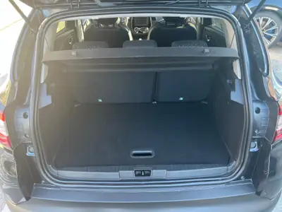 Renault Captur 1.3 T 150 ch — Citadin polyvalent, noir métallisé, garantie 24 mois — Miniature 8