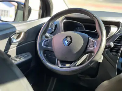 Renault Captur 1.3 T 150 ch — Citadin polyvalent, noir métallisé, garantie 24 mois — Miniature 11