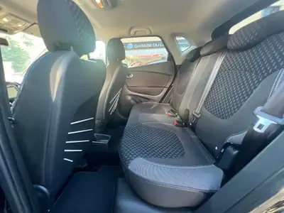 Renault Captur 1.3 T 150 ch — Citadin polyvalent, noir métallisé, garantie 24 mois — Miniature 10