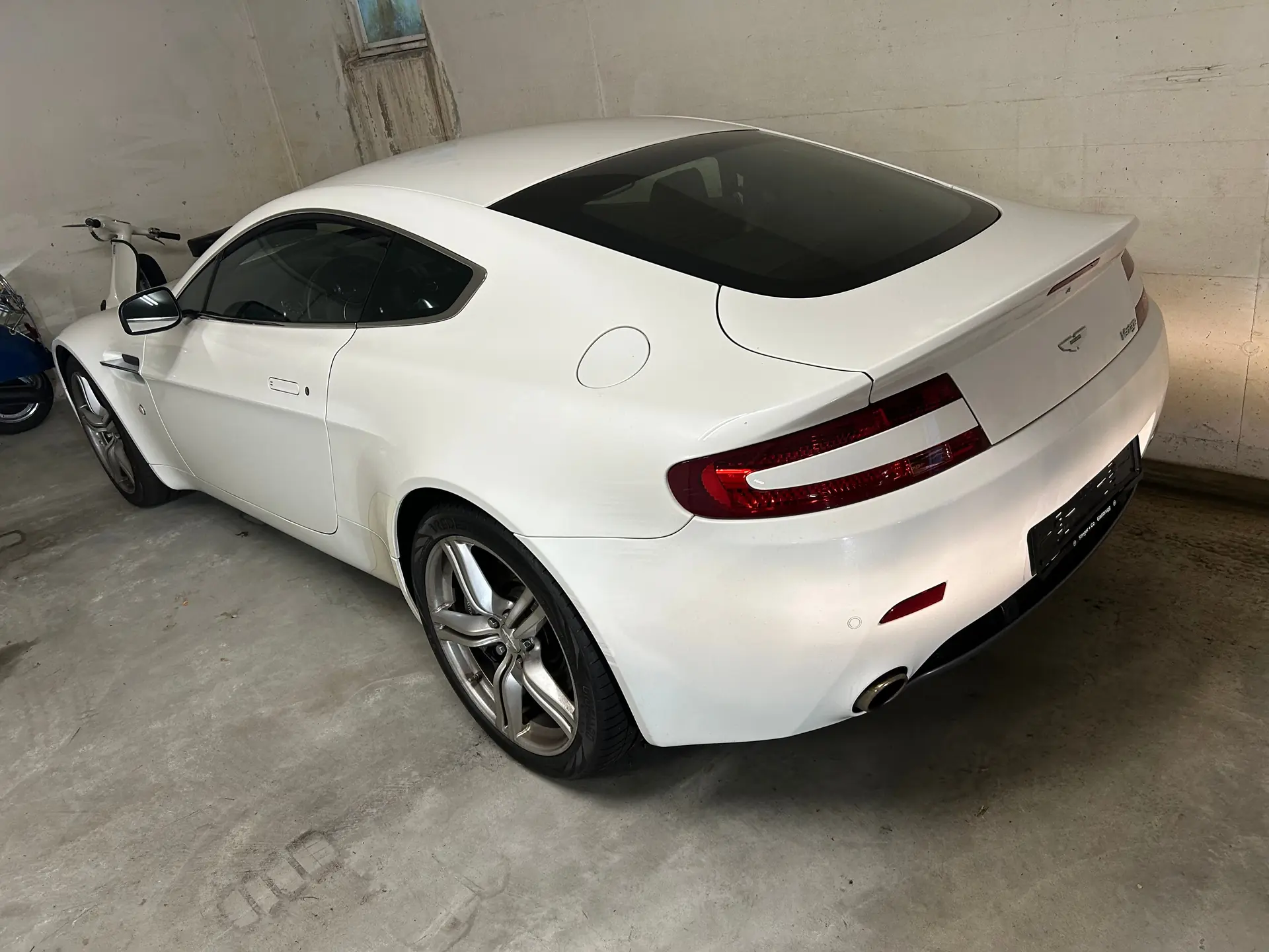 Aston Martin V8 Vantage 2009 occasion Opfikon Glattbrugg — 2