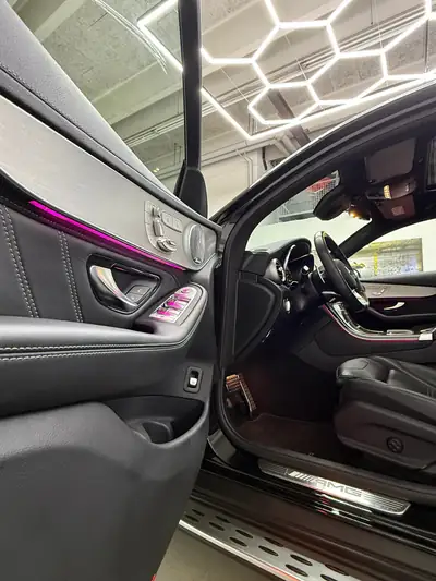 Mercedes-Benz GLC 63 AMG Coupé — Performance 476 ch, Design Noir Métallisé — Thumbnail 11