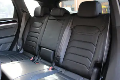 VW Touareg 3.0 TDI R-Line — SUV premium diesel, attelage 3500 kg, peu kilométré — Miniature 25
