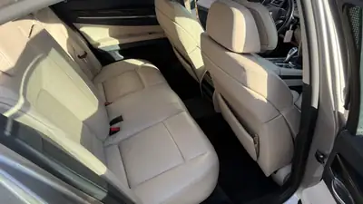 BMW 750i — Berline de prestige 408 ch, révision complète, sans accident — Miniatura 15