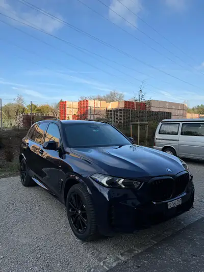 BMW X5 xDrive 48V 40d M Sport Pro — SUV premium diesel hybride, 40'000 km seulement — Innenraum