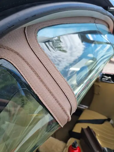 Mercedes-Benz SL 500 R107 Phase 2 — Cabriolet légendaire, 245 ch, histoire automobile — Miniature 10