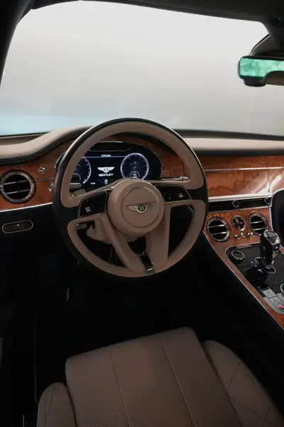 Bentley Continental GTC 6.0 W12 — Cabriolet de luxe, motorisation mythique, état impeccable — détail