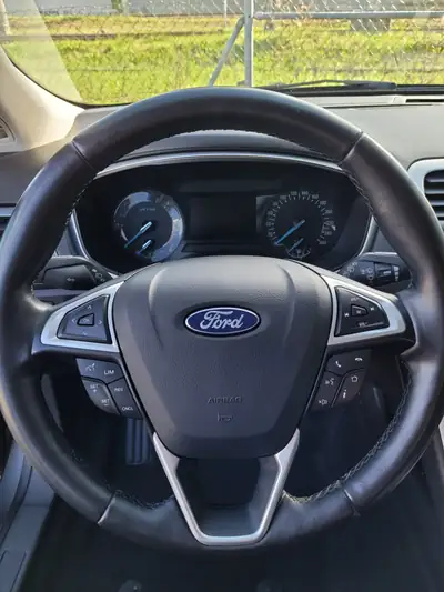 Ford Mondeo Mk5 1.6 TDCi — Break diesel fiable, très bon état, 193'000 km — tableau de bord