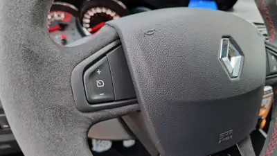 Renault Mégane Coupé 2.0 Turbo RS Trophy-R — Collector 1/250, 275 ch, kilométrage neuf — Miniatura 18