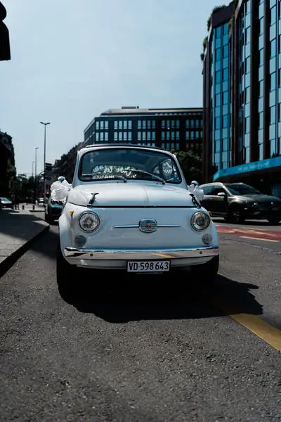 Fiat 500 Vétéran 1970 — Icône automobile vintage, faible kilométrage — côté