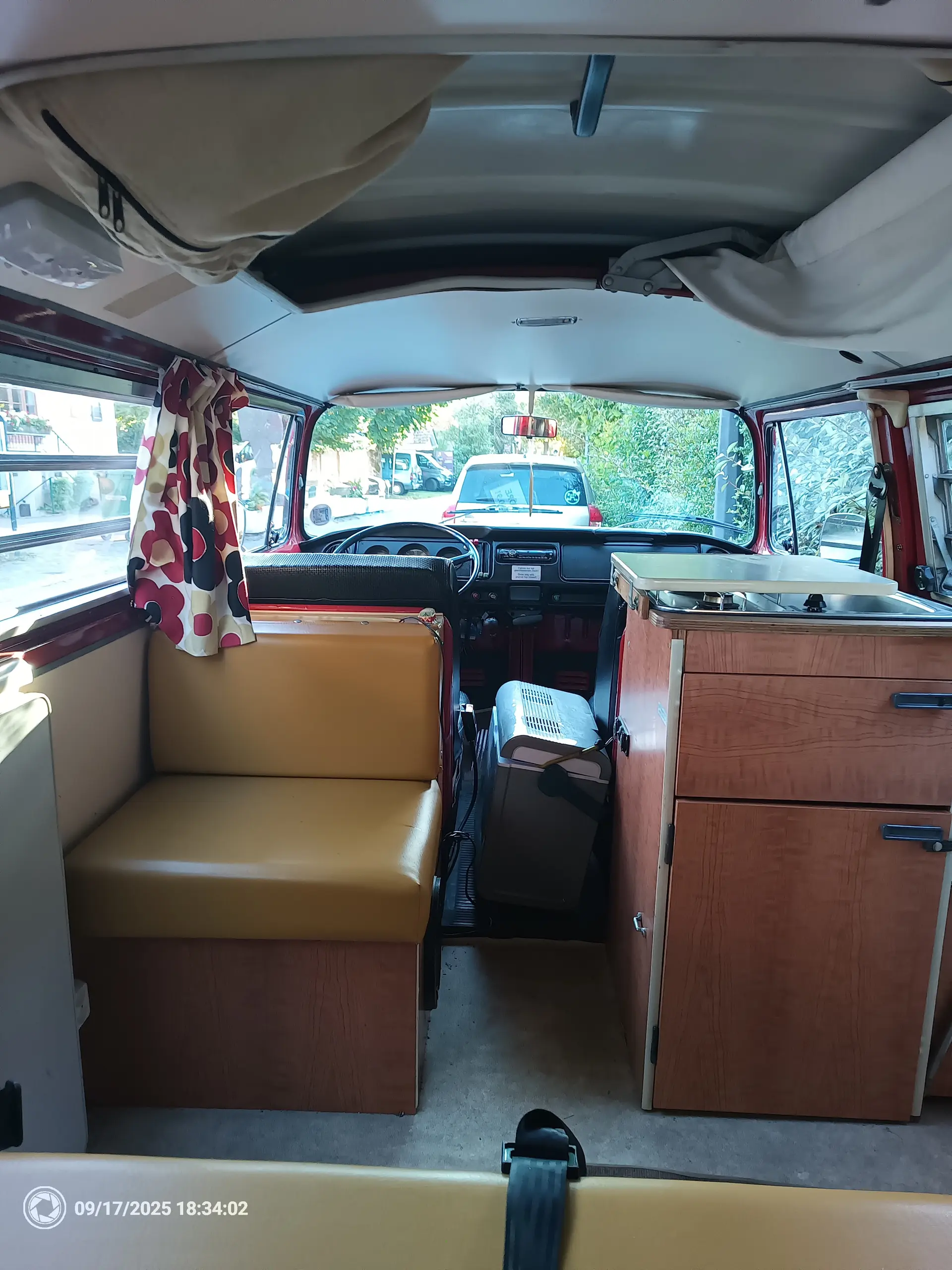 VW T2 Westfalia 1970 — Légende du camping-car, 53'000 km seulement — vista esterna