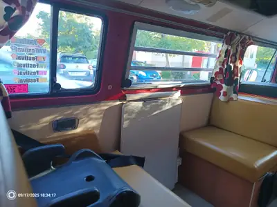 VW T2 Westfalia 1970 — Légende du camping-car, 53'000 km seulement — Miniatura 10