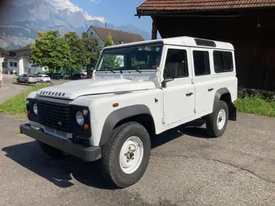 Land Rover Defender 110 2.2 TD4 — Le SUV robuste et fiable pour l'aventure — Miniatur 8