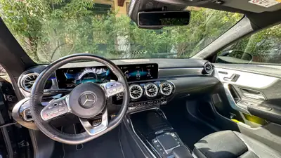 Mercedes-Benz CLA 45 AMG Shooting Brake — Performance 387 ch, Design premium — détail