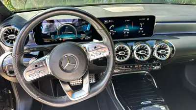 Mercedes-Benz CLA 45 AMG Shooting Brake — Performance 387 ch, Design premium — Miniature 11