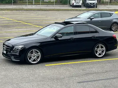 Mercedes-Benz E 220 d AMG Line 4Matic — Berline de prestige, diesel performant, 151'000 km — dettaglio
