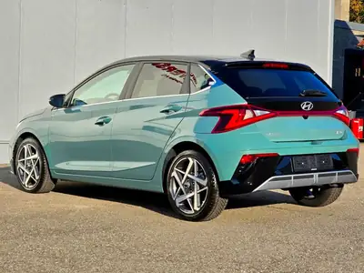 Hyundai i20 1.0 T-GDi Vertex DCT — Citadine urbaine dynamique, très peu kilométrée — interni