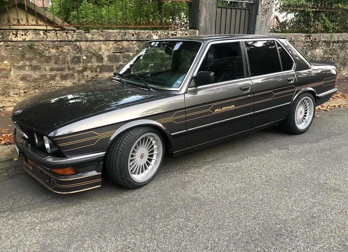 BMW-Alpina B7 Turbo E28 — Berline sportive des années 80, 300 ch authentiques