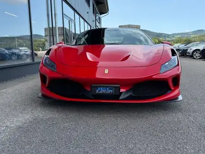 Ferrari F8 Tributo 2020 — 720 ch de pur plaisir, kilométrage modéré — rear view