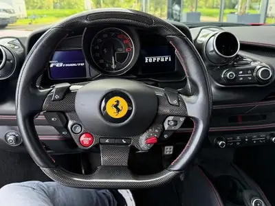 Ferrari F8 Tributo 2020 — 720 ch de pur plaisir, kilométrage modéré — Thumbnail 13