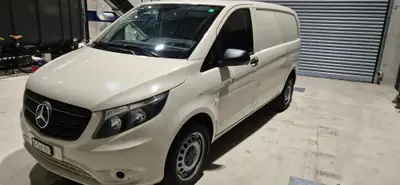 Mercedes-Benz Vito 116 CDI 4x4 — Utilitaire robuste, faible kilométrage et transmission automatique — vista esterna