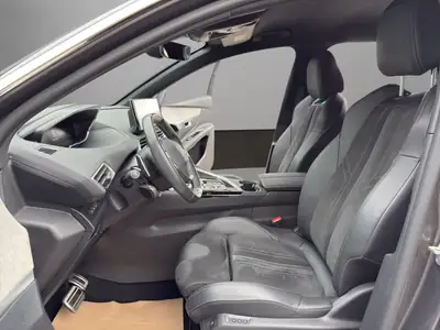 Peugeot 3008 1.2 PureTech GT Pack — SUV compact dynamique, 48 000 km seulement — Thumbnail 9