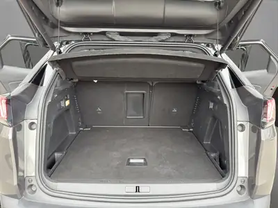 Peugeot 3008 1.2 PureTech GT Pack — SUV compact dynamique, 48 000 km seulement — Thumbnail 19