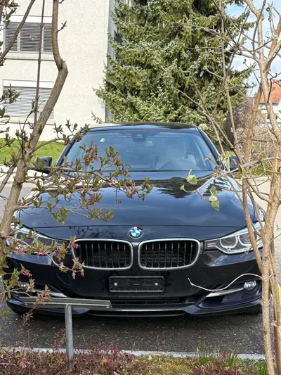 BMW 335i Sport Line 2012 — Berline sportive premium, état impeccable, 120'000 km — Miniature 8