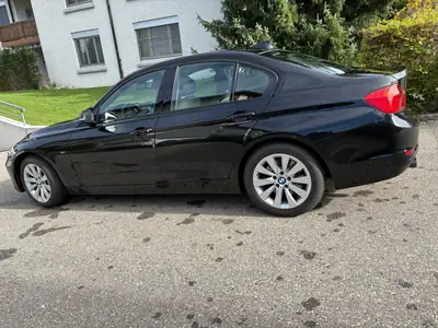 BMW 335i Sport Line 2012 — Berline sportive premium, état impeccable, 120'000 km — Miniature 9
