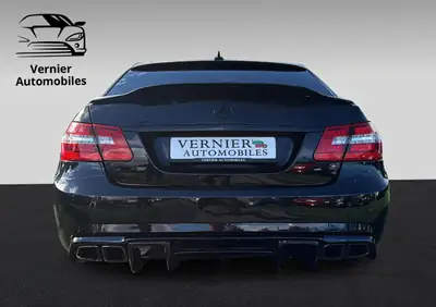 Mercedes-Benz E 63 AMG — Berline sport légendaire, 525 ch et expertise récente — dashboard