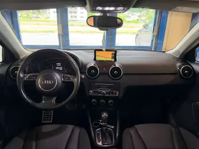 Audi A1 Sportback 1.4 TFSI S-tronic — Citadine dynamique, garantie 12 mois — Miniature 13
