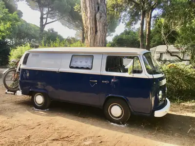 VW T2 1978 — Légendaire Wohnmobil, 60'000 km d'authenticité — Miniatura 19