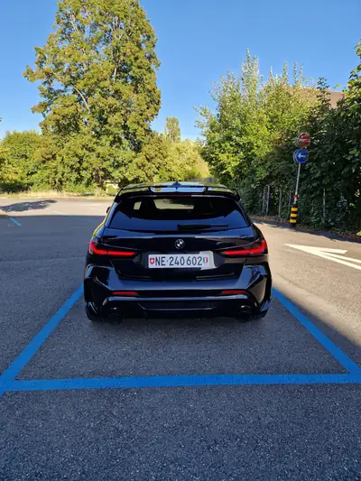 BMW M135i xDrive — Compacte sportive 320 ch, édition Dähler exclusive — Miniatura 7