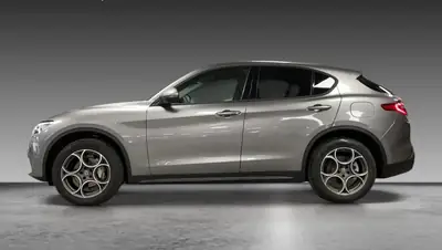 Alfa Romeo Stelvio 2.0 TI Q4 — SUV dynamique 4x4 automatique, 122'000 km — interni