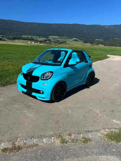 SMART Fortwo Brabus Ultimate 125 Édition limitée — Cabriolet turquoise, 1 of 125, 45'000 km — vue extérieure