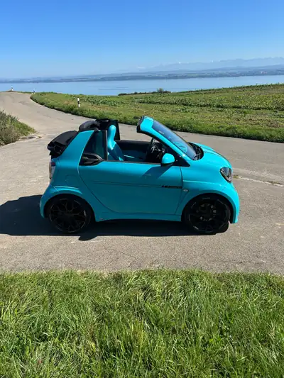 SMART Fortwo Brabus Ultimate 125 Édition limitée — Cabriolet turquoise, 1 of 125, 45'000 km — intérieur