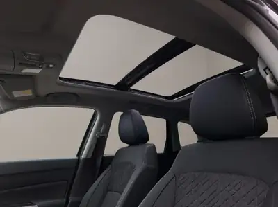 Suzuki Vitara 1.4T Compact Top Hybrid 4x4 — Technologie MHEV, 20 km seulement — detail