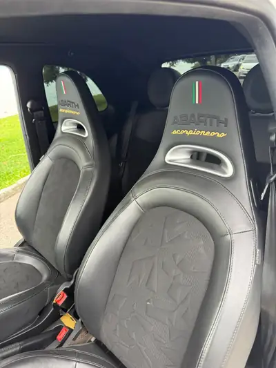FIAT 595 Abarth Scorpione Oro 2020 — Cabriolet turbo sportif, 59'000 km seulement — côté