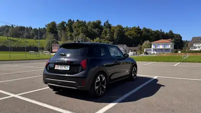 MINI Cooper S DKG 2024 — Citadine sportive 204 ch, juste révisée, très peu km — côté