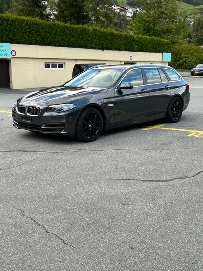 BMW 530 xDrive Steptronic — Break luxe diesel, 258 ch, sans sinistre — côté